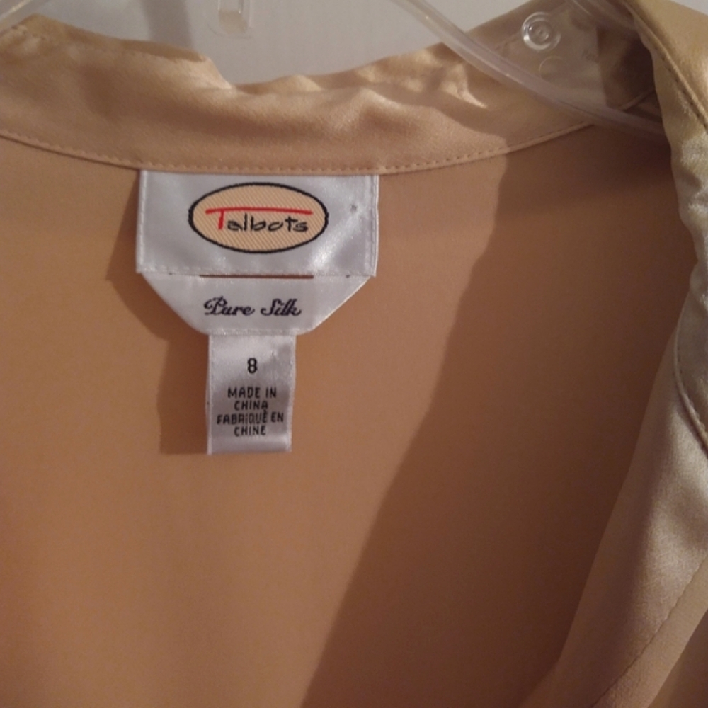 Talbot's ✨Pure Silk ✨Button-Up Blouse Size 8 - Picture 4 of 5